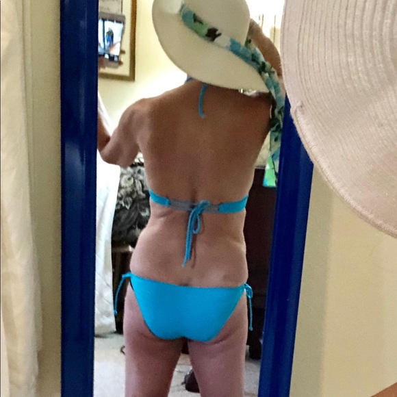 Victoria Secret sky blue bikini 34D S/P bottom - Picture 2 of 7